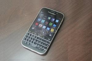 Blackberry Classic: a few shots of the next mid-range BlackBerry Blackberry Classic